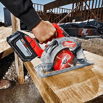 Milwaukee M18 FUEL 18V Brushless Cordless 7-1/4 in. Circular Saw (Tool-Only) - T and A Tools