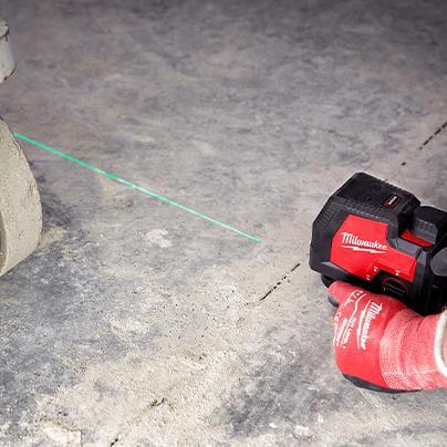 Milwaukee 100 ft. REDLITHIUM Lithium-Ion USB Green Rechargeable Cross Line Laser Level with Charger - T and A Tools