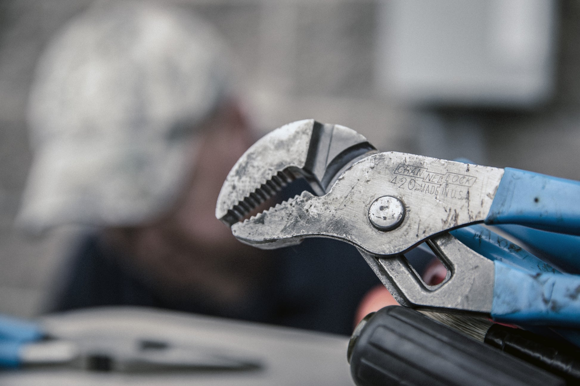 CHANNELLOCK 420 9.5-inch Straight Jaw Tongue & Groove Pliers
